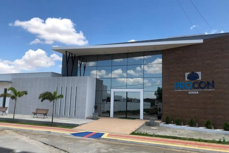 PROCON de Sousa investiga infraestrutura aérea e exige regularização de redes de energia, telefonia e internet