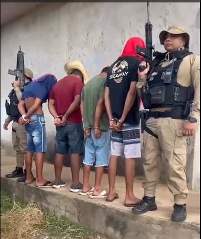 Vídeo: Polícia Militar age rápido, prende quatro criminosos faccionados e evita chacina no vale do Piancó