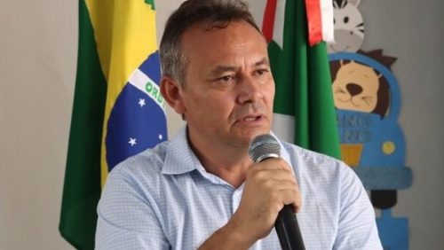 João Cléber, prefeito de Santa Helena-PB (fonte: Produção)