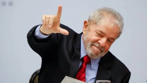 lula fazendo o L