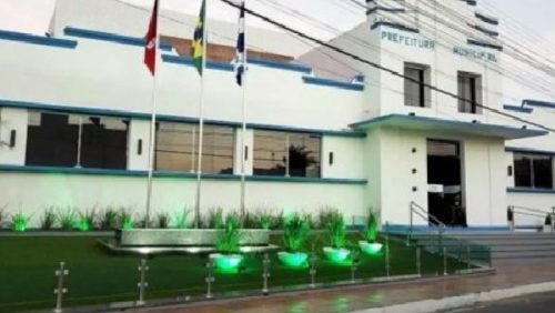 predio da prefeitura de uirauna